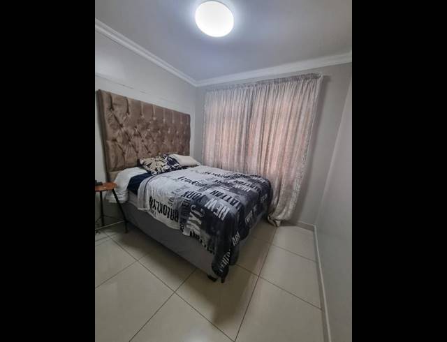 2 BEDROOM APARTMENT FOR SALE IN UMHLANGA RIDGE